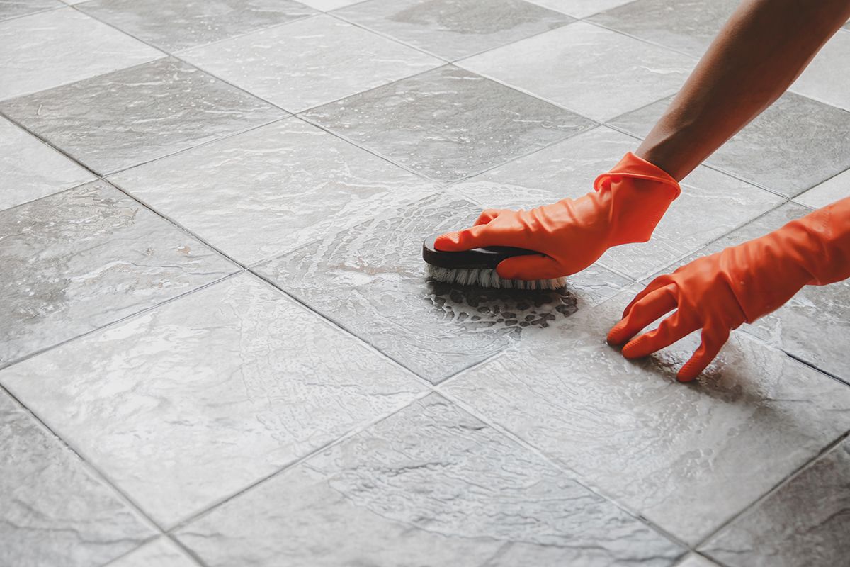 The benefits of hiring professionals to clean your tile and grout flooring